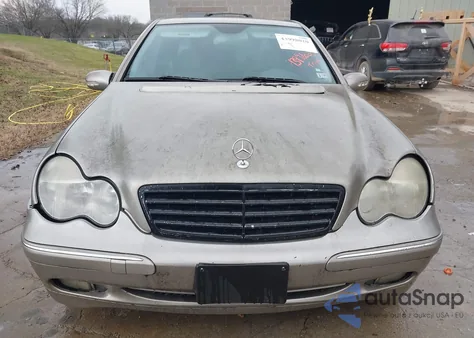 2004 Mercedes-Benz C 230 Kompressor Sport/Sport из США, поврежденный, VIN WDBRF40J94A648506